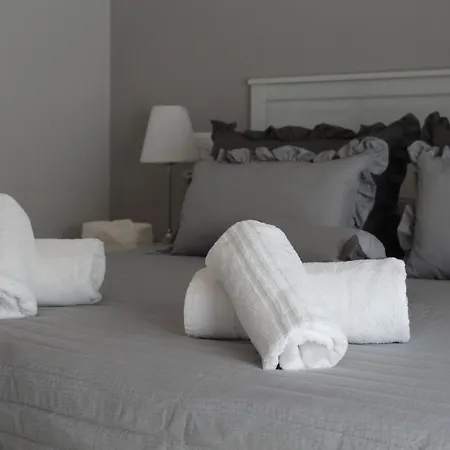 Sunny فندق لا سبيتسْيا