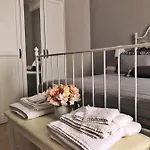 Sunny فندق لا سبيتسْيا